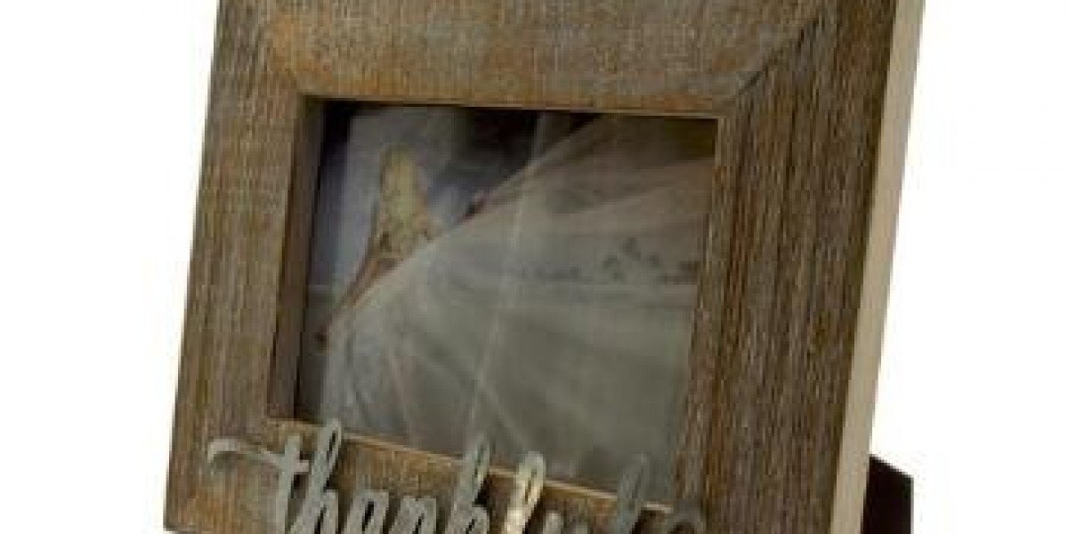 Tips For Choosing Wooden Photo Frames